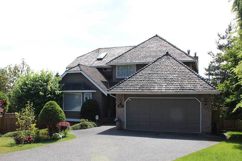 replace old roof shingles roofing company