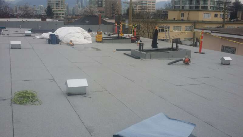roof repair contractor