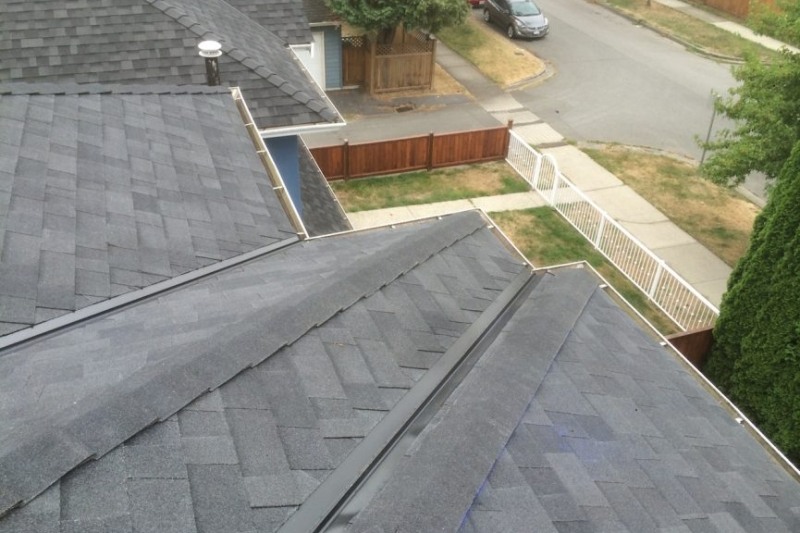Perfectly trimmed roof valleys