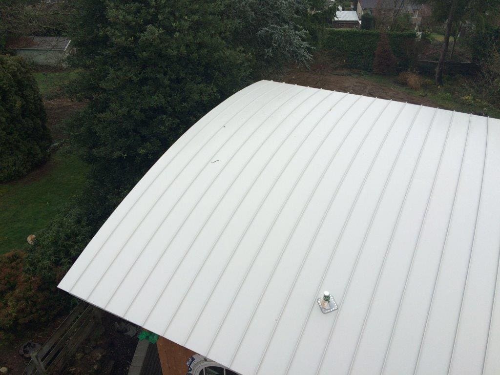 curved standing seam steel metal roof